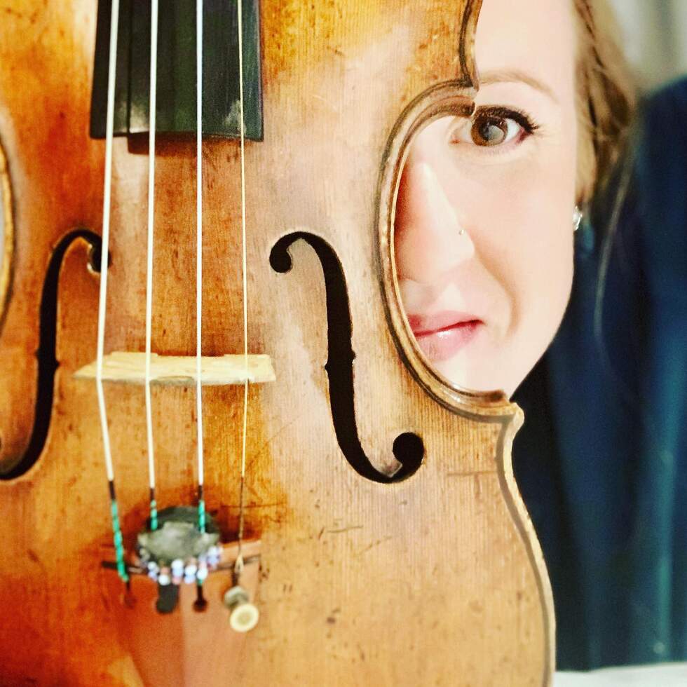 Classical Violinist Alexandra Osborne