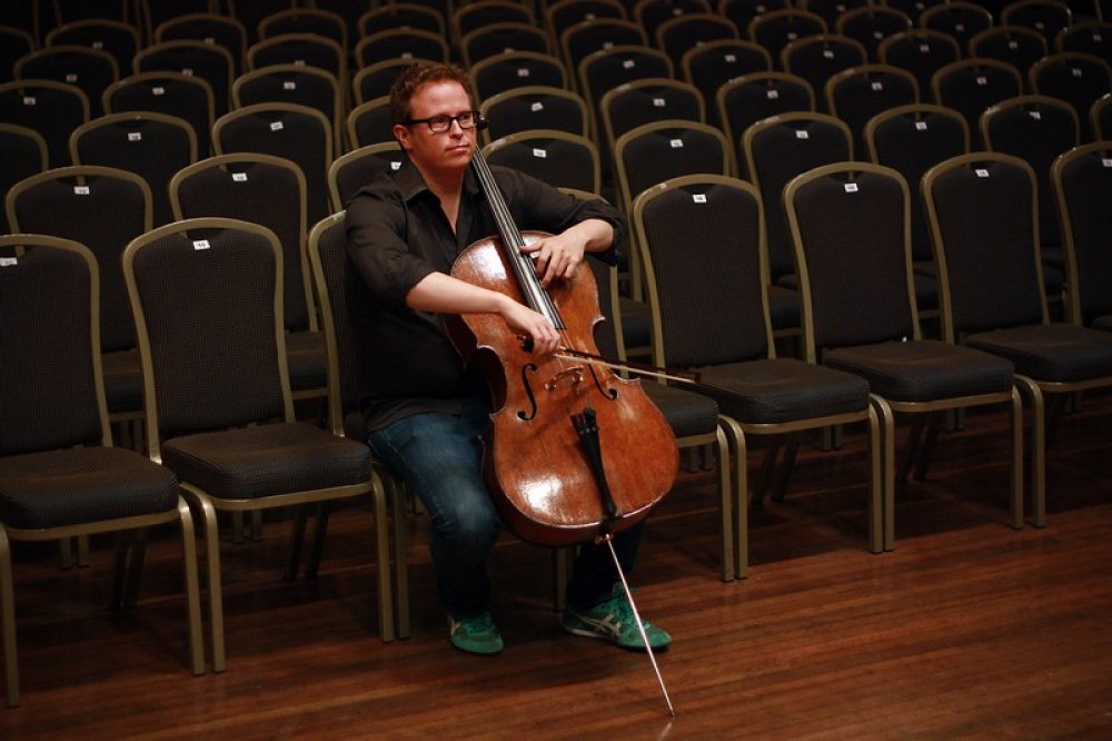 Timo-Veikko Valve Professional Cello Player